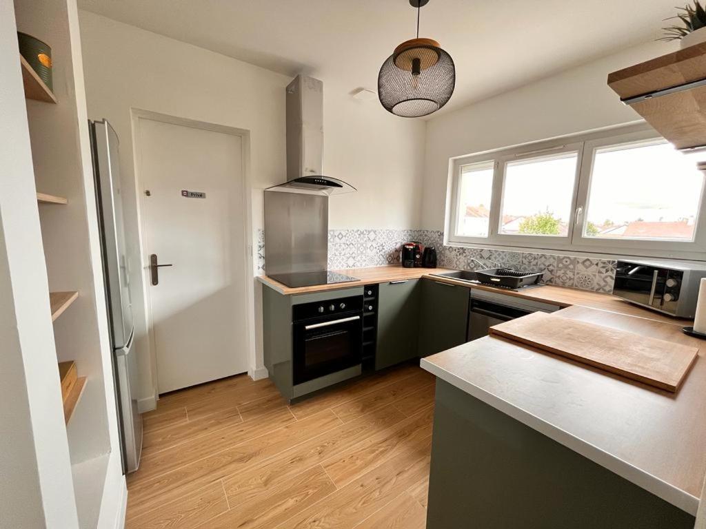 Duplex Familial Proche Gare Et Hyper Centre Ville Villepreux Bagian luar foto