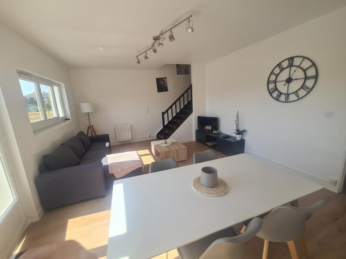 Duplex Familial Proche Gare Et Hyper Centre Ville Villepreux Bagian luar foto